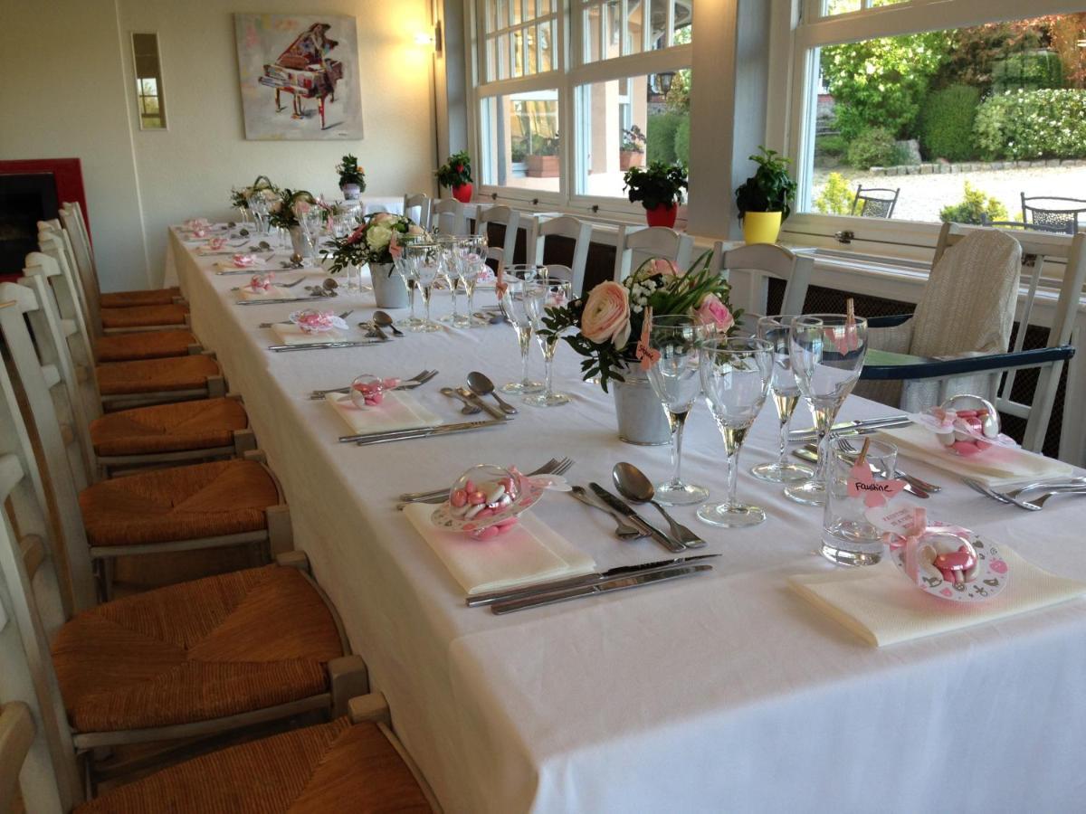 Auberge De La Roque La Roquette Eksteriør billede