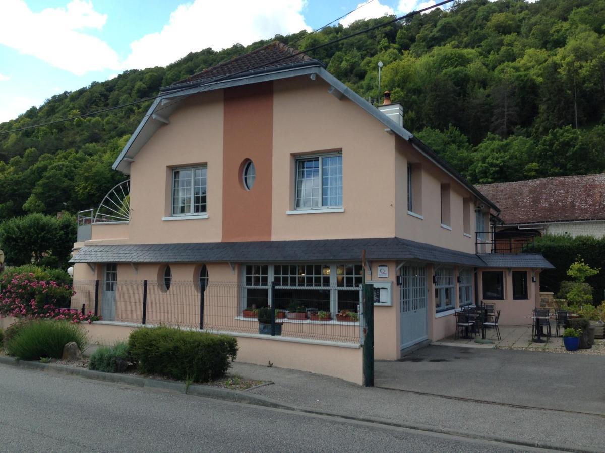 Auberge De La Roque La Roquette Eksteriør billede