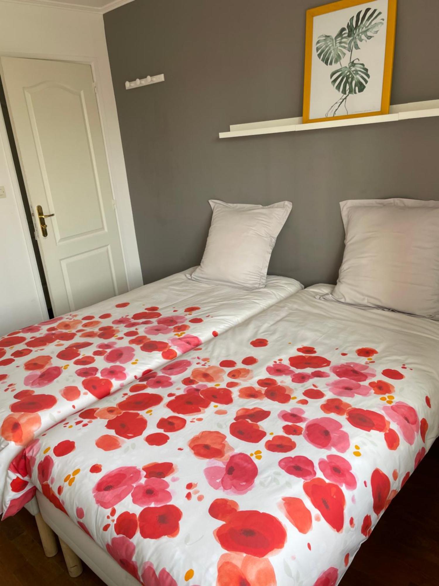 Auberge De La Roque La Roquette Eksteriør billede